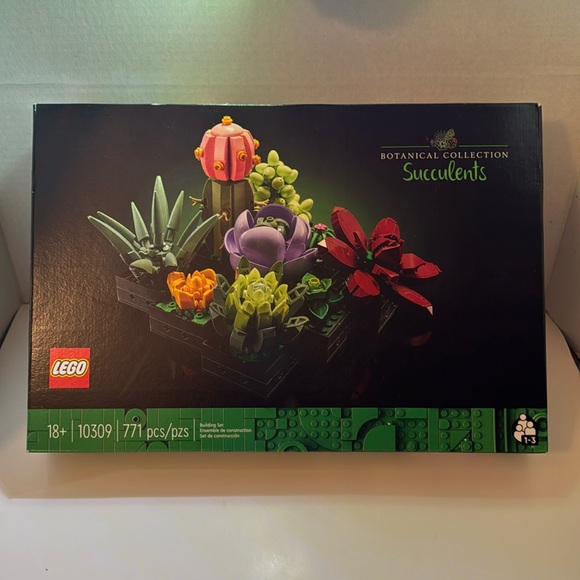 LEGO Succulents 10309 - Picture 1 of 9